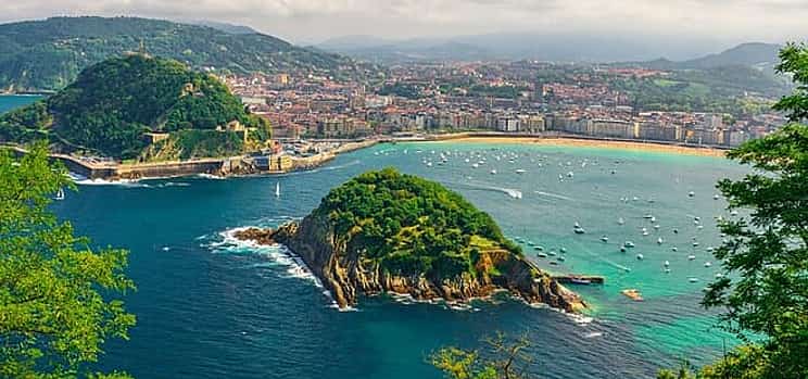 Photo 1 Private Transfer From Bordeaux To San Sebastian, Stop in Hendaye