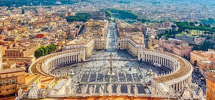 Photo 1 Private transfer: Naples to Rome, 2h Sightseeing Stops