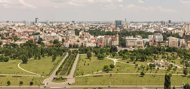 Photo 1 Bucharest: Wonders of Little Paris Exploration Game