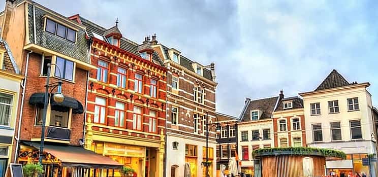 Photo 1 Private transfer: Amsterdam to Arnhem, 2h Stop in Apenheul Park