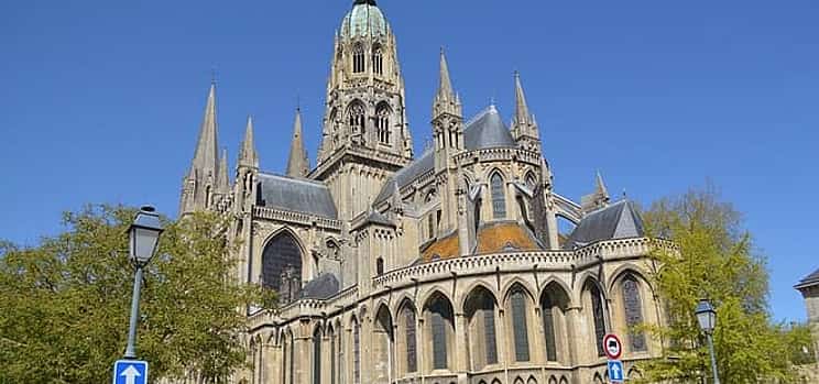 Photo 1 Private day trip from Paris to Bayeux, English speaking driver