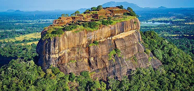Foto 1 1-Tages-Tour zur Sigiriya-Felsenfestung und den Dambulla-Höhlen