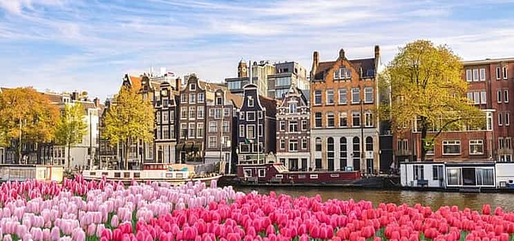 Photo 1 Private direct transfer from Rotterdam to Amsterdam