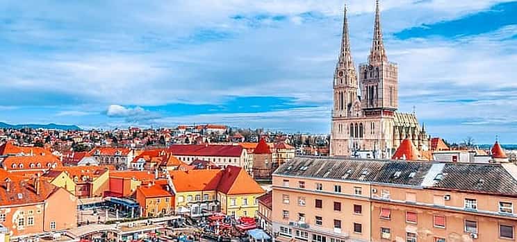 Photo 1 Private direct transfer from Pula to Zagreb with a local driver