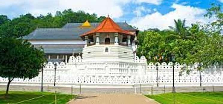 Photo 1 Kandy Full Day Tour by Sedan Car from Colombo (Private Day Tour)