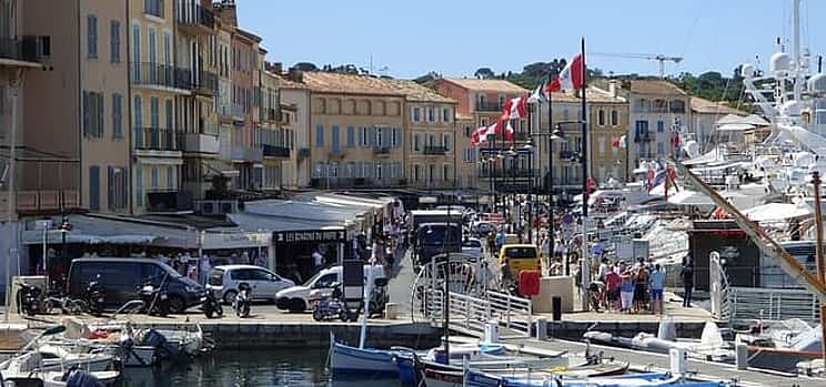 Photo 1 Private Transfer Marseille to Saint Tropez With 2h Stop in Toulon