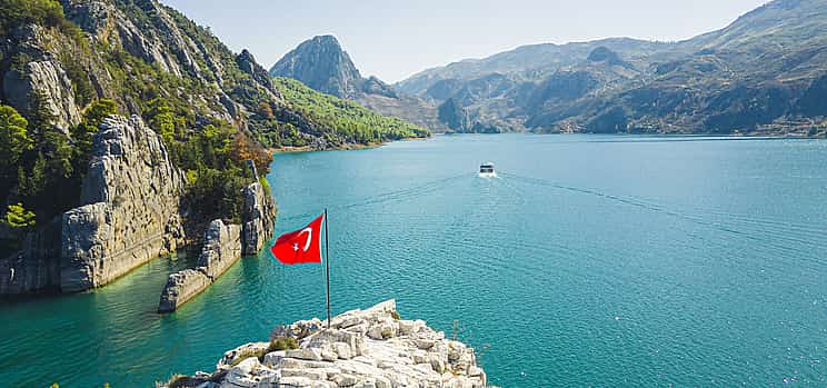 Zdjęcie 1 Malachite Kingdom: Green Canyon Boat Tour from Alanya