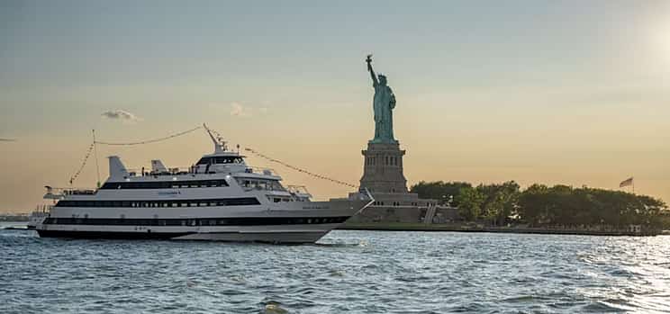 Photo 1 Spirit of New York Dinner Cruise