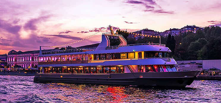 Photo 1 Bosphorus Dinner Cruise with Turkish Night Shows