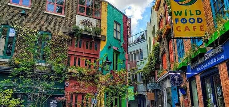 Photo 1 LGBTQ Detective Mystery Outdoor Escape Game in London