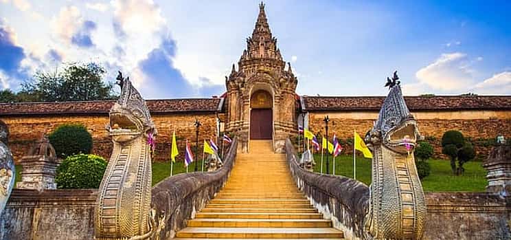 Photo 1 Private Transfer from Bangkok to Lampang with 2h of Sightseeing