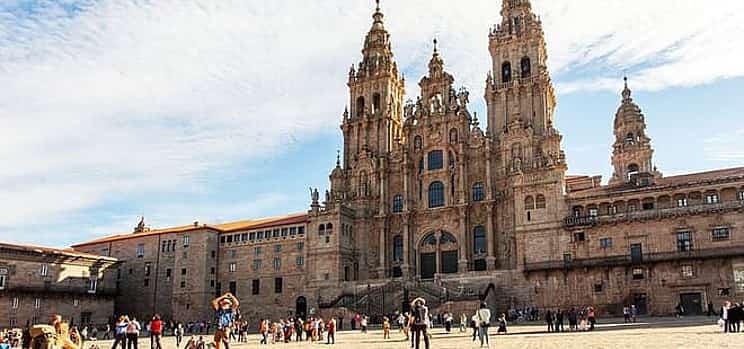 Photo 1 SANTIAGO DE COMPOSTELA: Private Tour from Porto