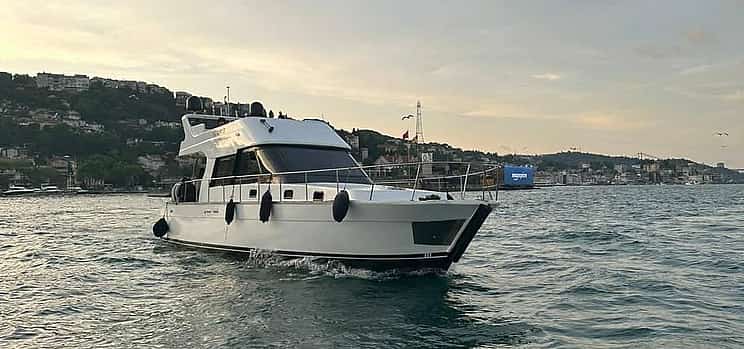 Photo 1 1-hour Yacht Rent from Bebek