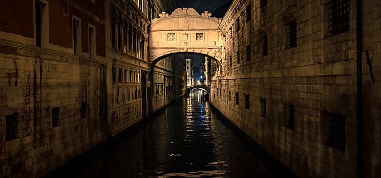 Photo 1 Venice Lords of the Night Prison Palace Escorted Visit