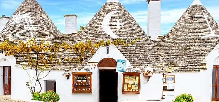 Photo 1 Private Transfer: Naples to Alberobello, 2h for sightseeing stop