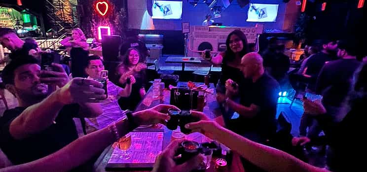 Foto 1 Pub Crawl Dubai: Nachtleben Tour