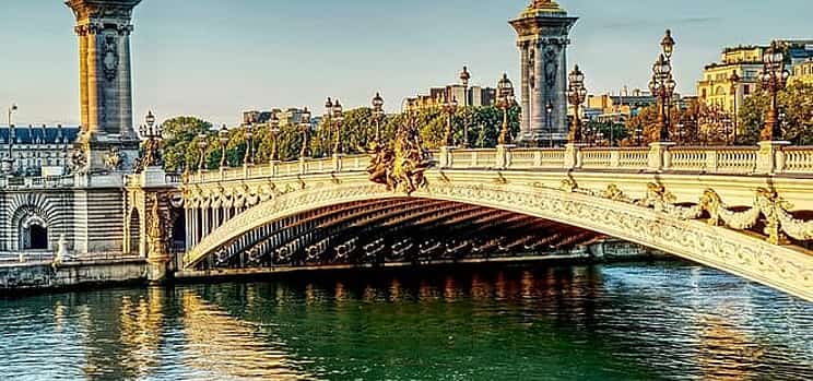 Photo 1 Ghosts of Paris: Mona Lisa Murder Mystery Puzzle Walk