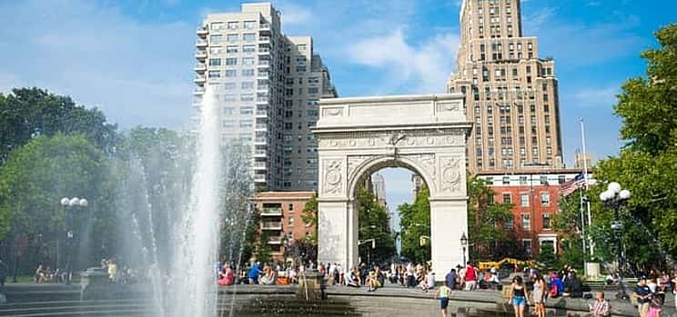 Photo 1 Manhattan’s Famous Artists: Exploration Game and Tour