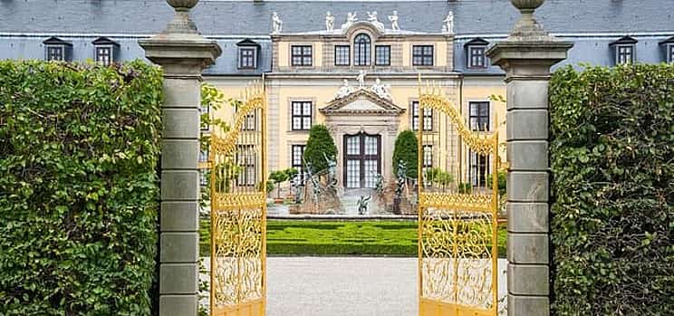 Photo 1 Private Transfer from Hamburg to Hannover with 2h of Sightseeing