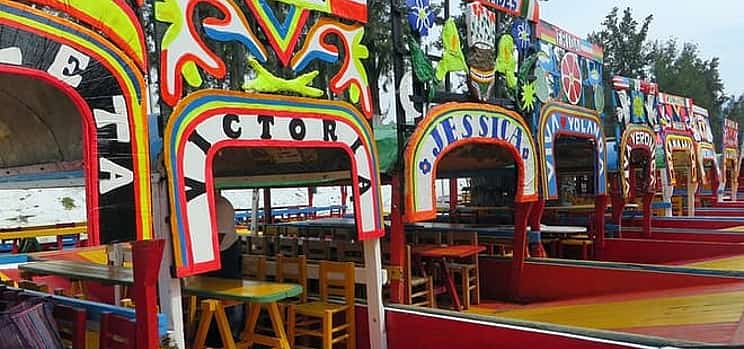 Photo 1 Xochimilco, Coyoacan and Frida Kahlo Museum Tour
