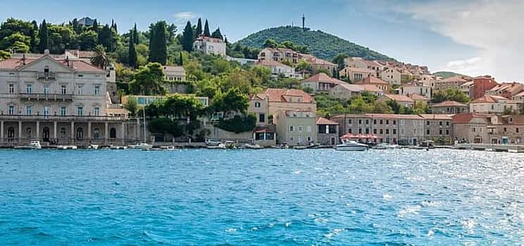 Photo 1 Private Transfer from Dubrovnik to Makarska with 2h Sightseeing, local driver