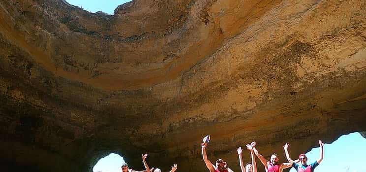 Фото 1 Путешествие на байдарке по пещере Бенагил