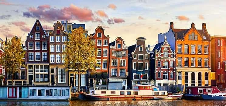 Photo 1 Private transfer from Rotterdam to Amsterdam, 2h Stop in Leiden
