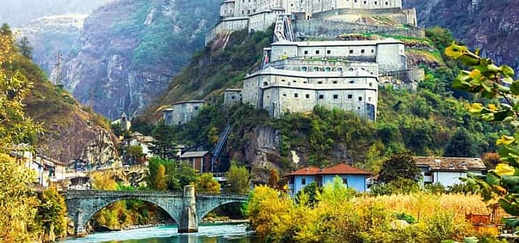 Photo 1 Private transfer: Geneva to Milan with 2h stop in Aosta Valley