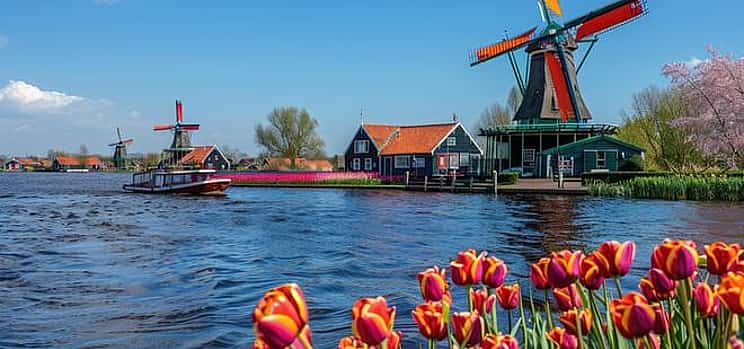 Photo 1 Private transfer from Amsterdam to Kinderdijk, 2h Stop in Gouda