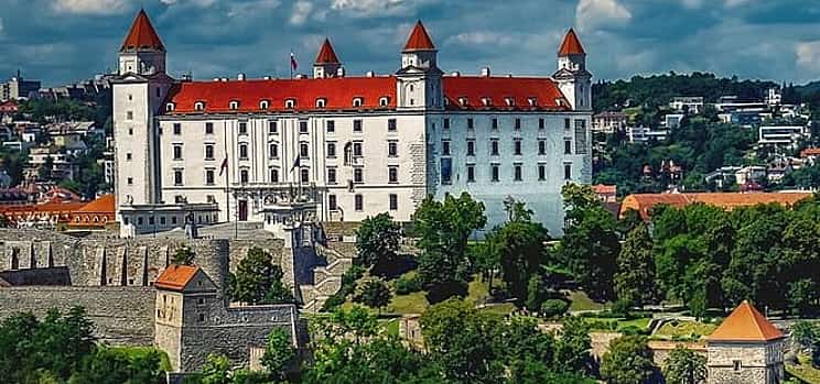 Photo 1 Privater direkter Transfer vom Flughafen Wien nach Bratislava