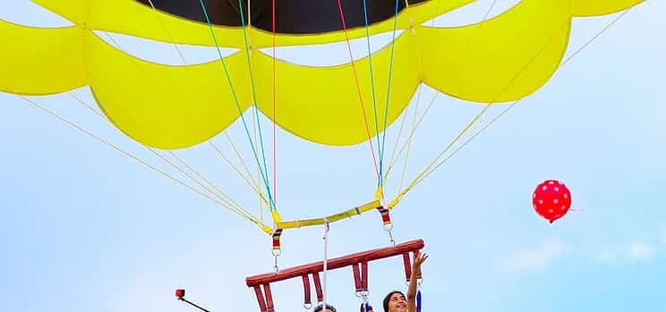 Zdjęcie 1 Пакет водных развлечений на Бали - Пакет A: Парасейлинг, банан и гидроцикл.