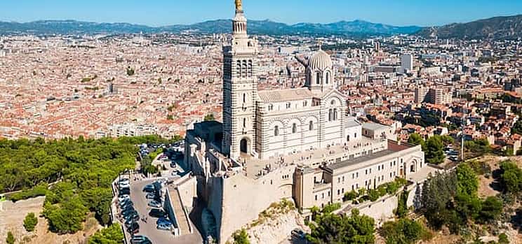 Φωτογραφία 1 Private transfer from Nice to Marseille, 2 hour Stop in Cannes