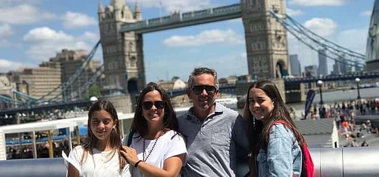 Photo 1 London Private Full-Day Tour: Tower of London Tickets & Pub Lunch