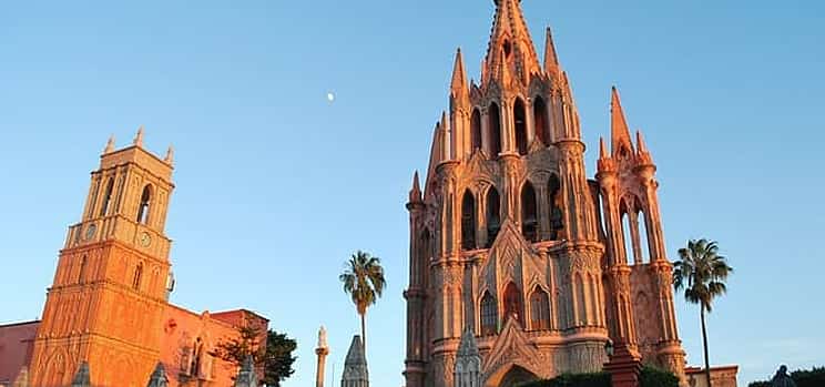 照片 1 Private Transfer from Guanajuato City to San Miguel de Allende