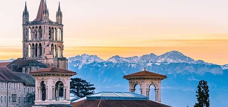 Photo 1 Private transfer: Zurich to Lyon, 2h sightseeing stop in Lausanne