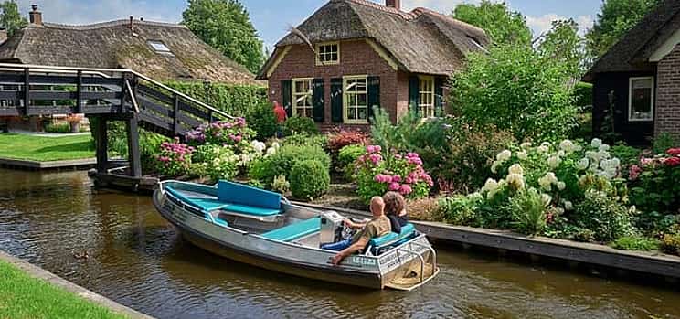 Photo 1 Private transfer from Amsterdam to Giethoorn with 2h Stop