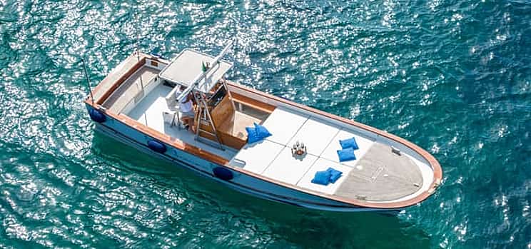 Photo 1 Private boat tour around Capri with Classy Gozzo