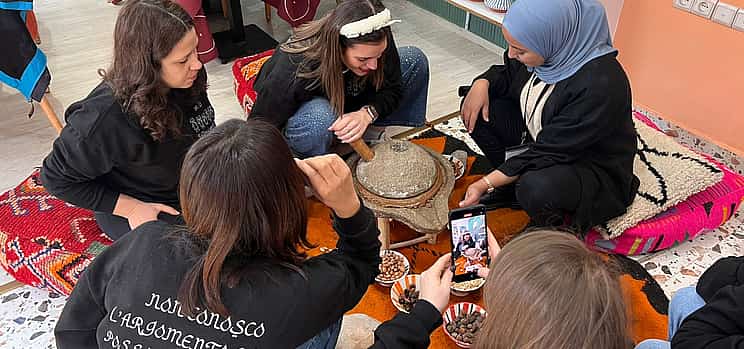 Photo 1 Make your own Argan Oil with Amazigh Women