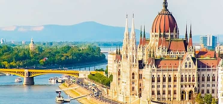 Photo 1 Private Transfer from Bratislava to Budapest, English-speaking driver