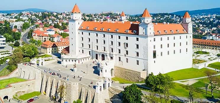 รูปภาพ 1 Private Transfer from Budapest to Bratislava with 2h of Sightseeing