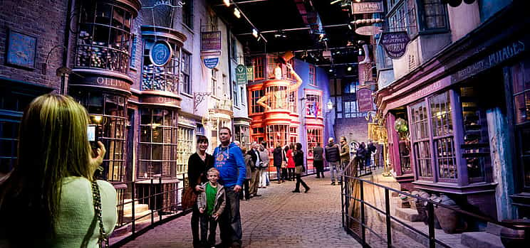 Фото 1 Warner Bros. Studio Tour London: Создание Гарри Поттера