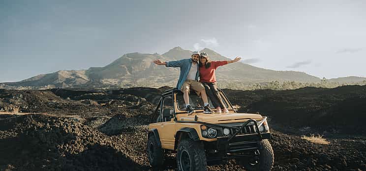 Foto 1 Excursión en jeep al amanecer en Caldera Batur
