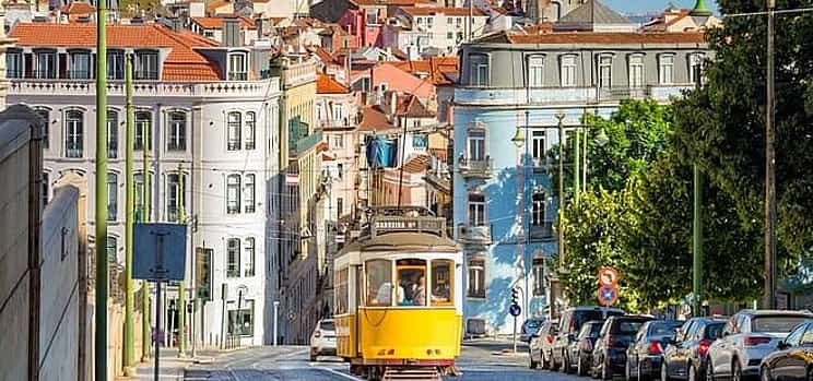 Photo 1 Private Transfer from Madrid to Lisbon with 2 hours for sightseeing