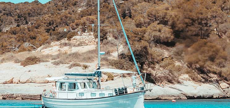 Photo 1 Private Traditional Mallorcan Llaut Experience