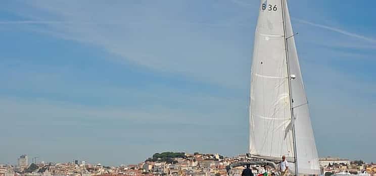صورة 1 Lisbon Old town Sailng Cruise- 2h Small Group Tour, with a drink included