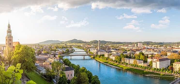 Photo 1 Private transfer from Salzburg to Passau with Local English Speaking Driver