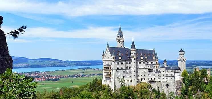 Photo 1 VIP Daytrip Neuschwanstein, Linderhof and Grotto from Munich 