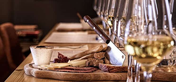 Photo 1 Accessible Taste & Explore Tour – From Chania to Heraklion with Local Flavors, Seaside Relaxation & City Charm