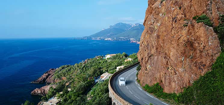 Foto 1 Un día entero de Cannes a Mónaco en un Mercedes Sprinter
