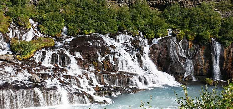 Foto 1 Borgarfjordur, Wasserfall Hraunfossar und Gletschereishöhle Private Super Jeep Tour
